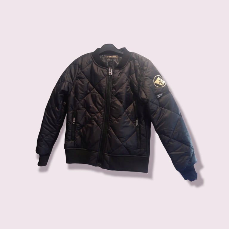 Women's black quilted short bomber jacket - Image 10