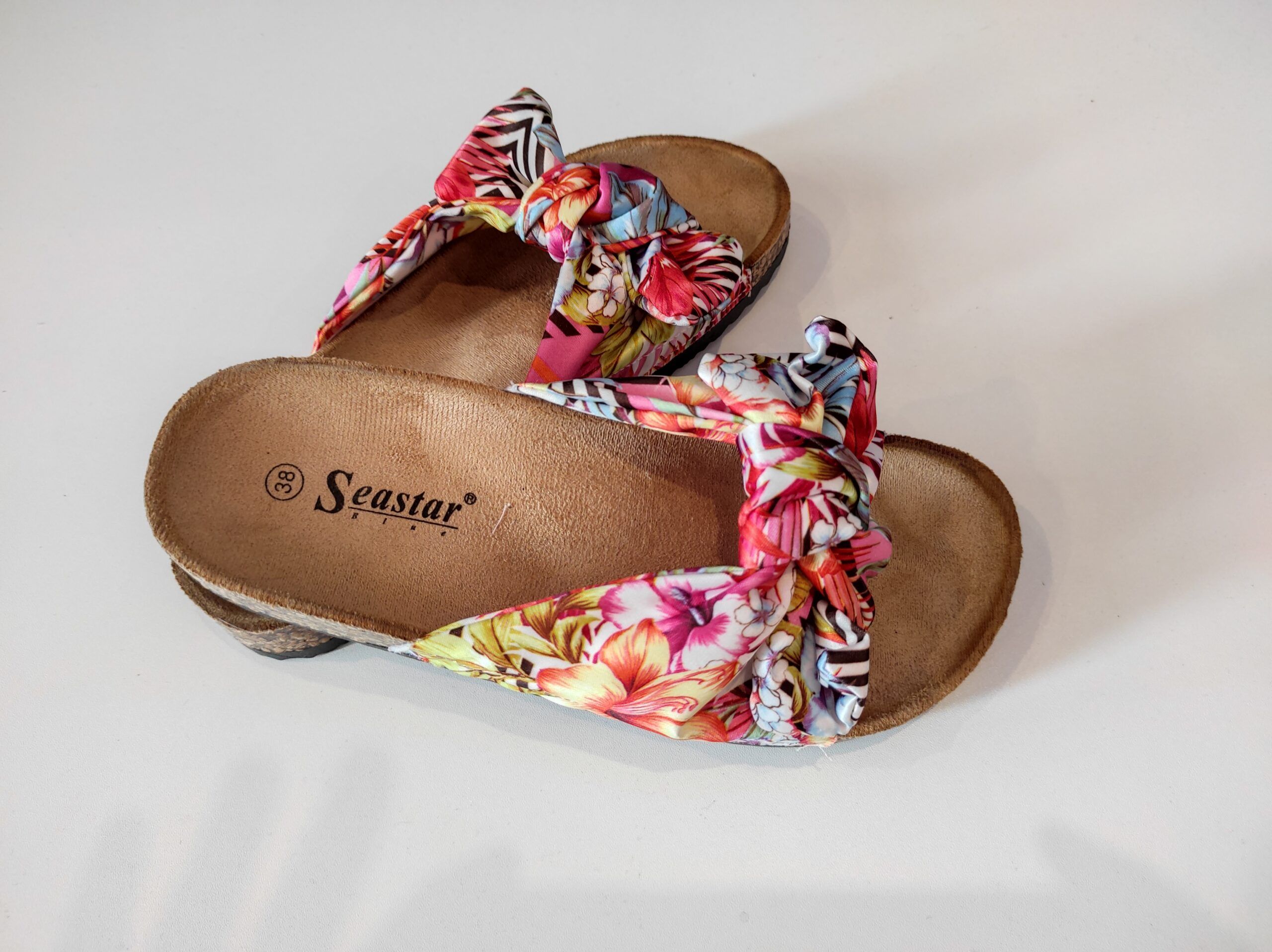 FLOWERS SUEDE SLIPPERS WITH A BOW (FUSHIA) 3-8 - Image 2