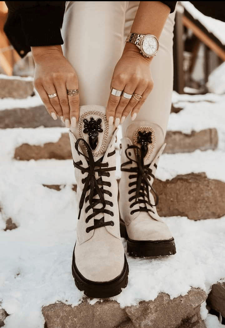 Ankle Beige boots 3-5