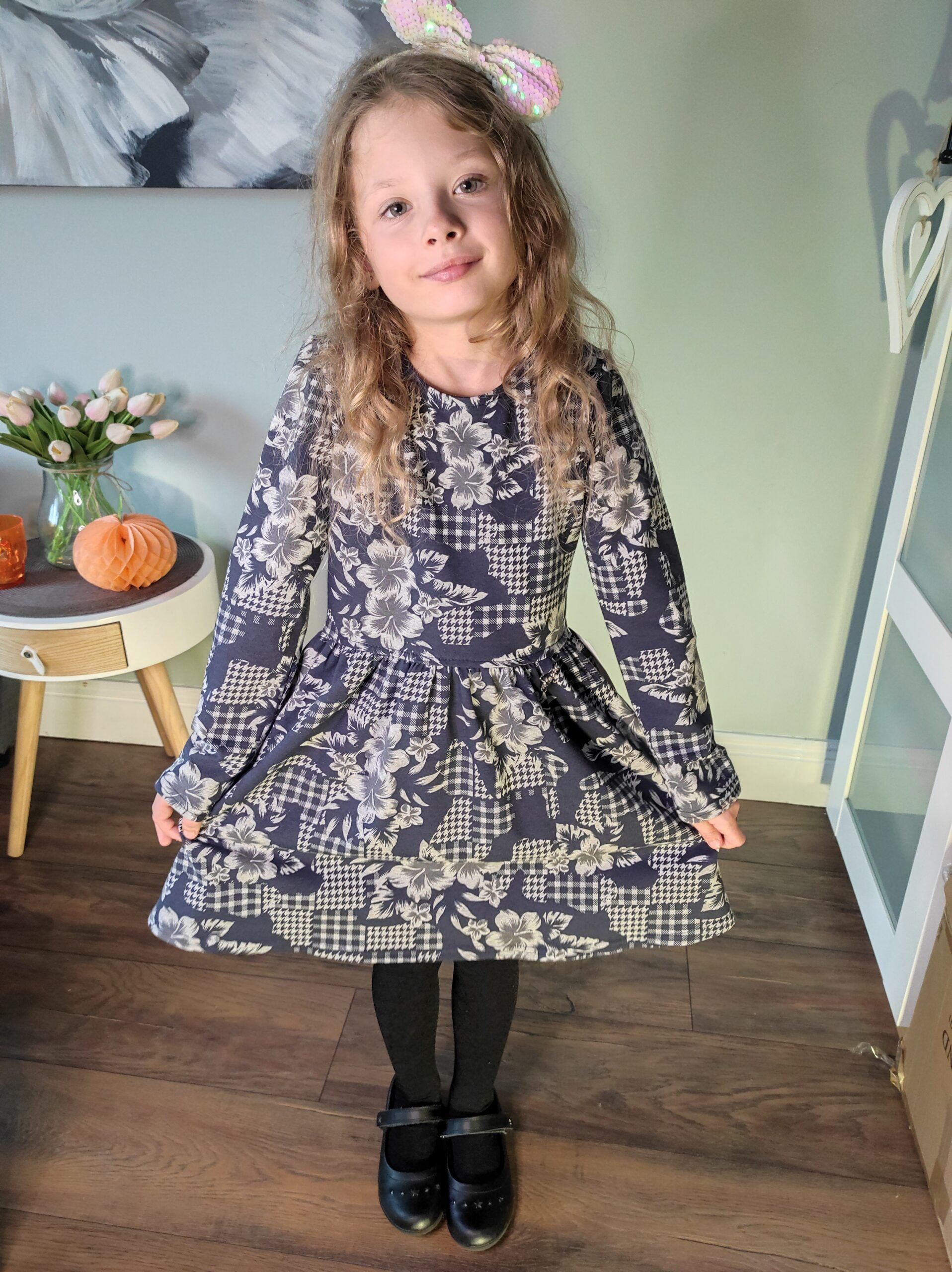 Iga dress age 2-9 - Image 3