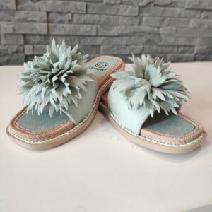 Pom Pom Sliders 3-8