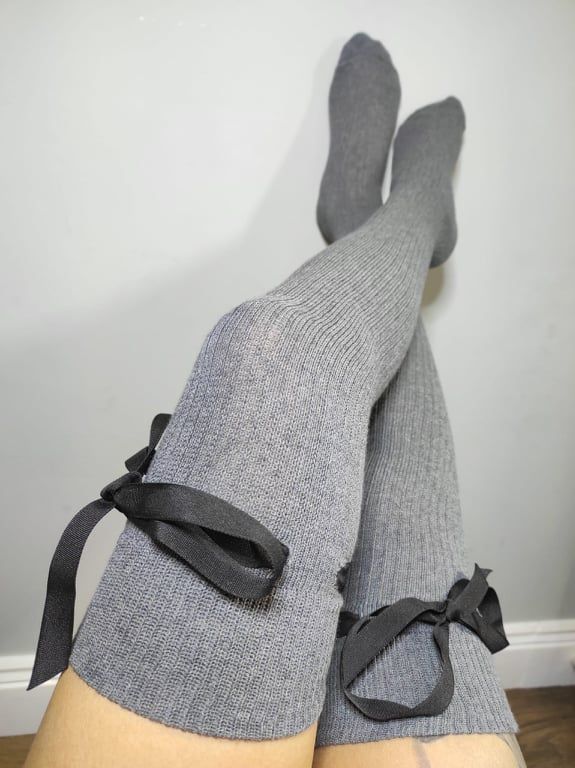 Gray ribbed overknees with a ribbon - Image 4