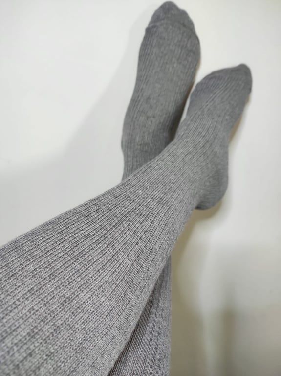 Gray ribbed overknees with a ribbon - Image 3