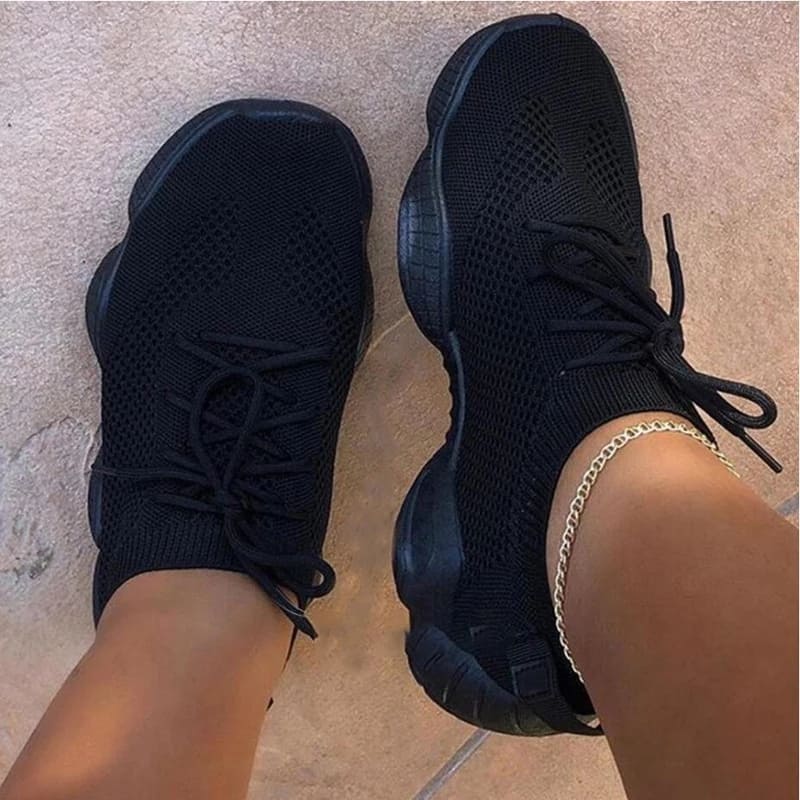 Black sneakers 4-7 - Image 3