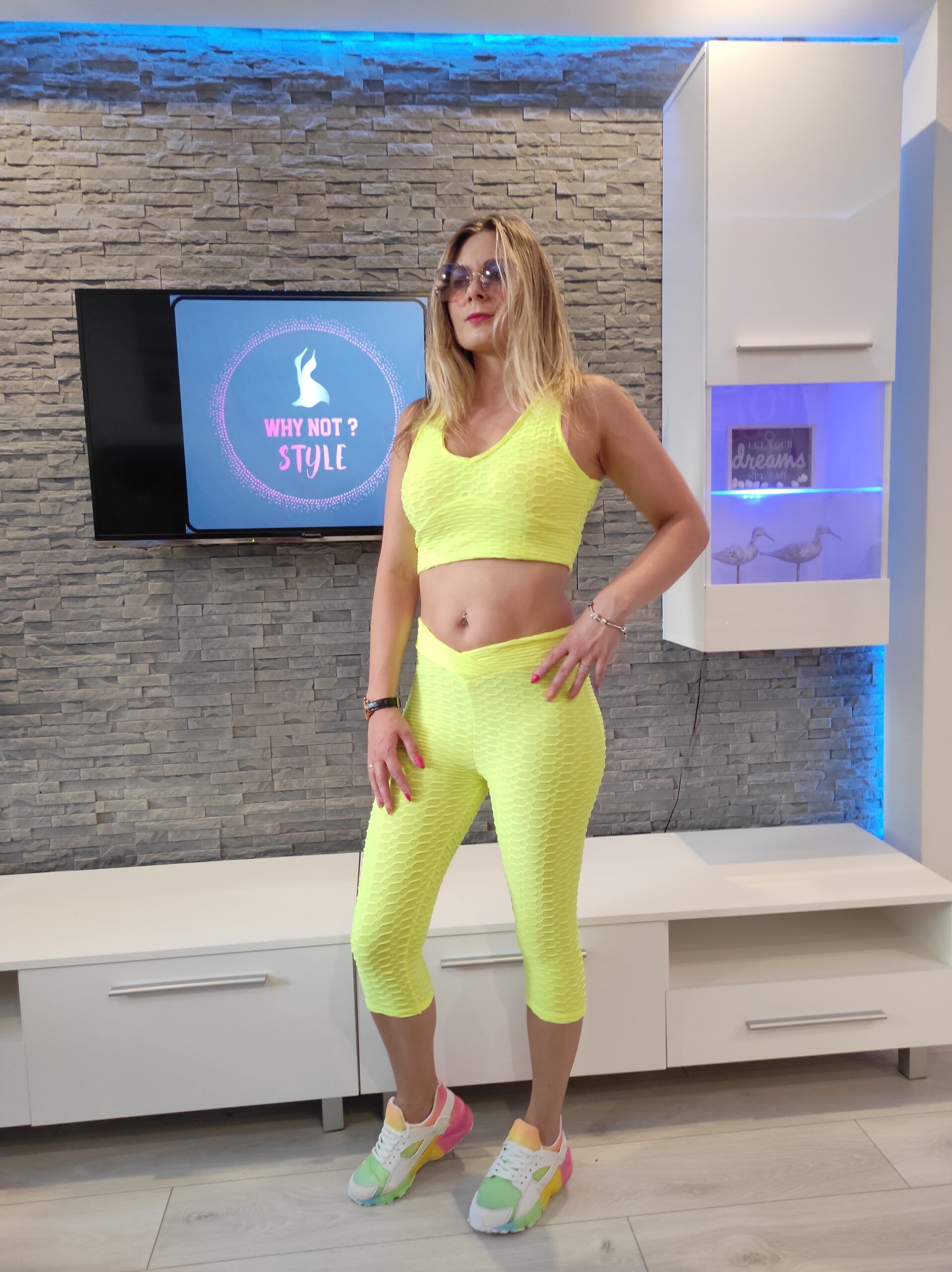 Neon set Tik tok leggins and top XS-Xl