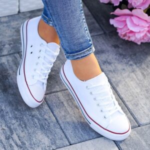 White lace-up sneakers size 3-8