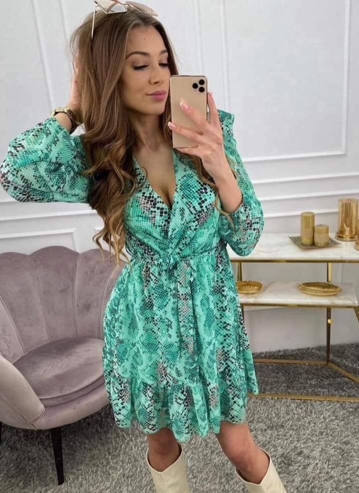 Green dress with a snake pattern XS-M - Image 2
