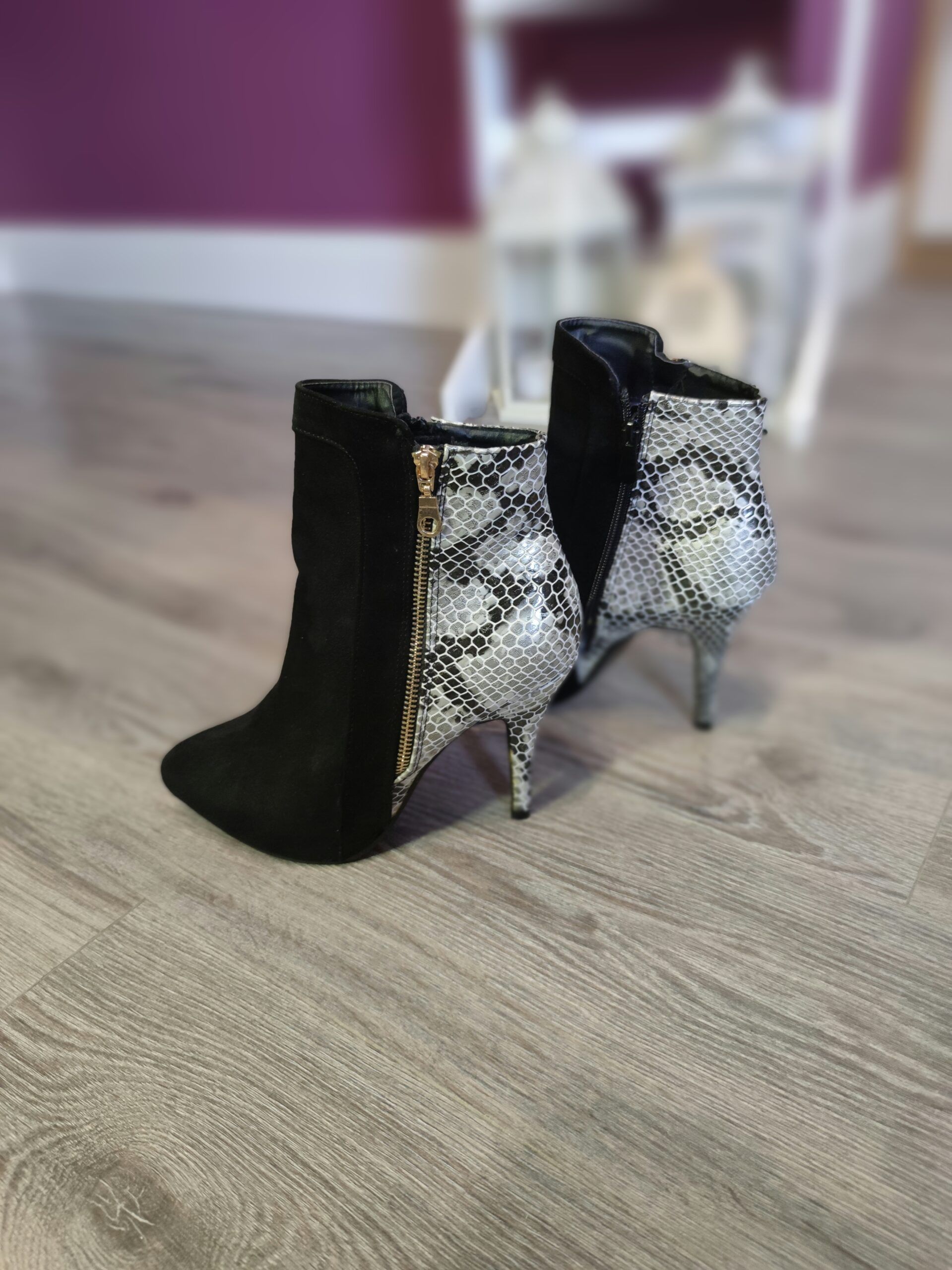 Snake Skin Pattern Stilettos High Heels size 6/39 - Image 3