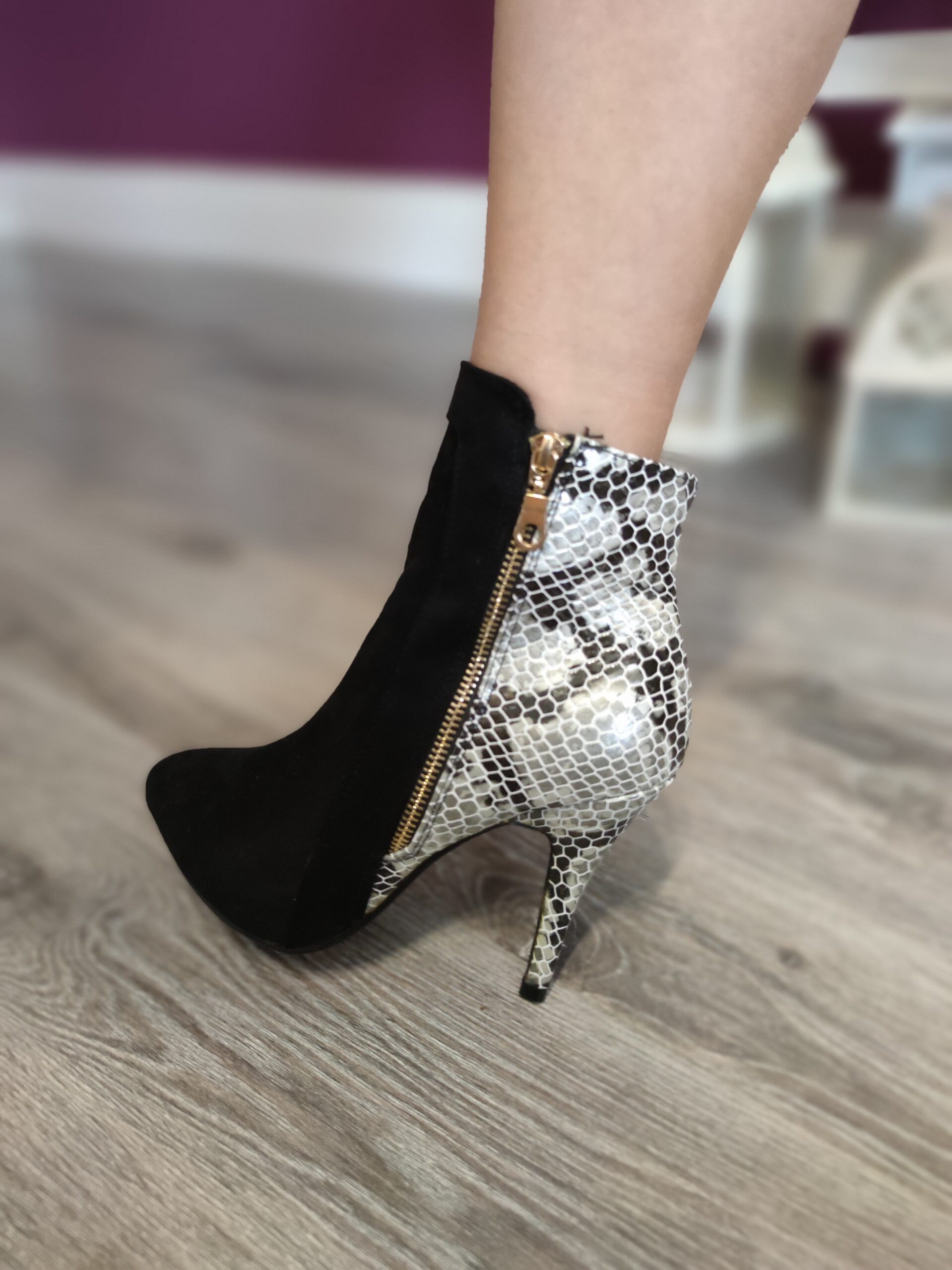 Snake Skin Pattern Stilettos High Heels size 6/39 - Image 5