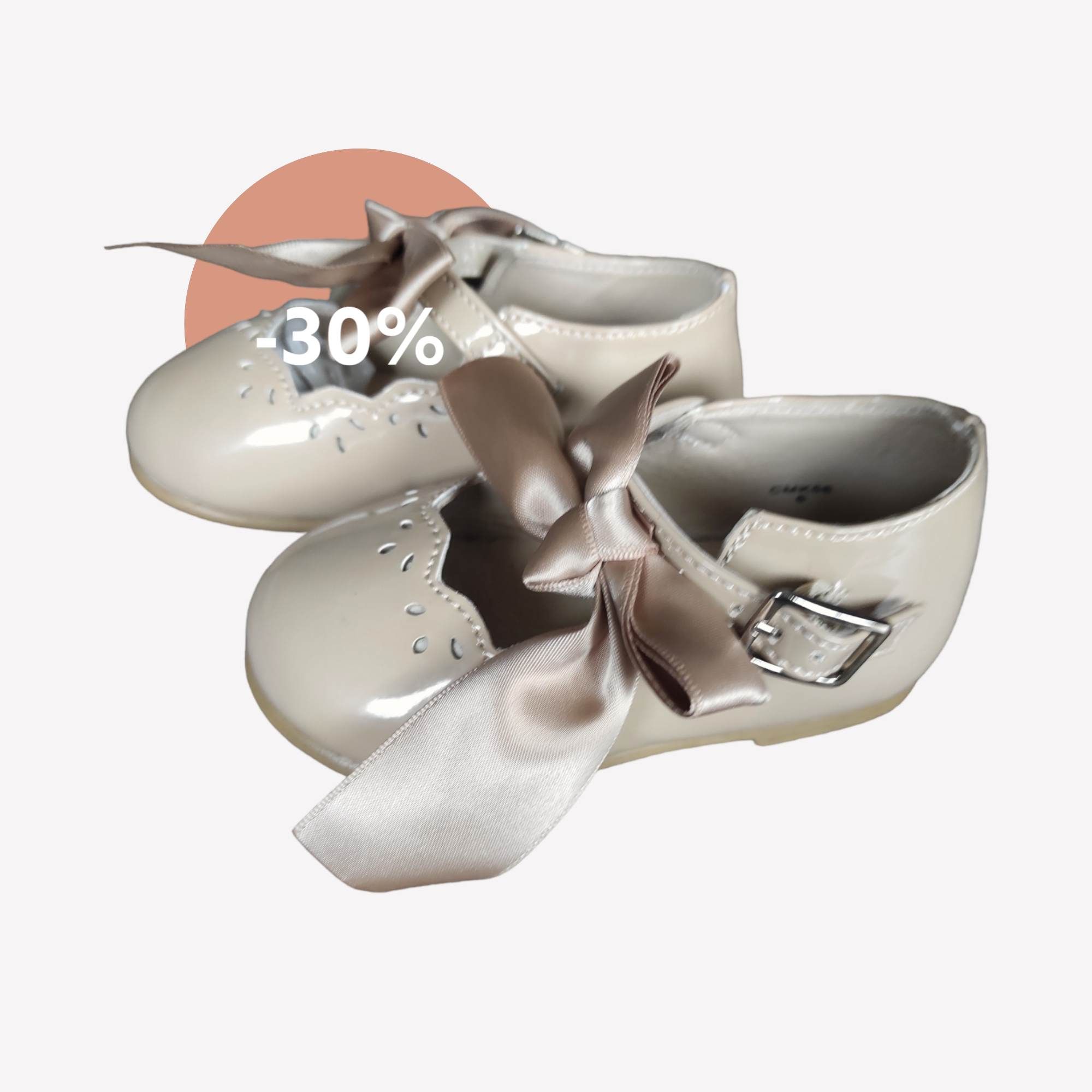 Girl cream bow shoes - Image 2