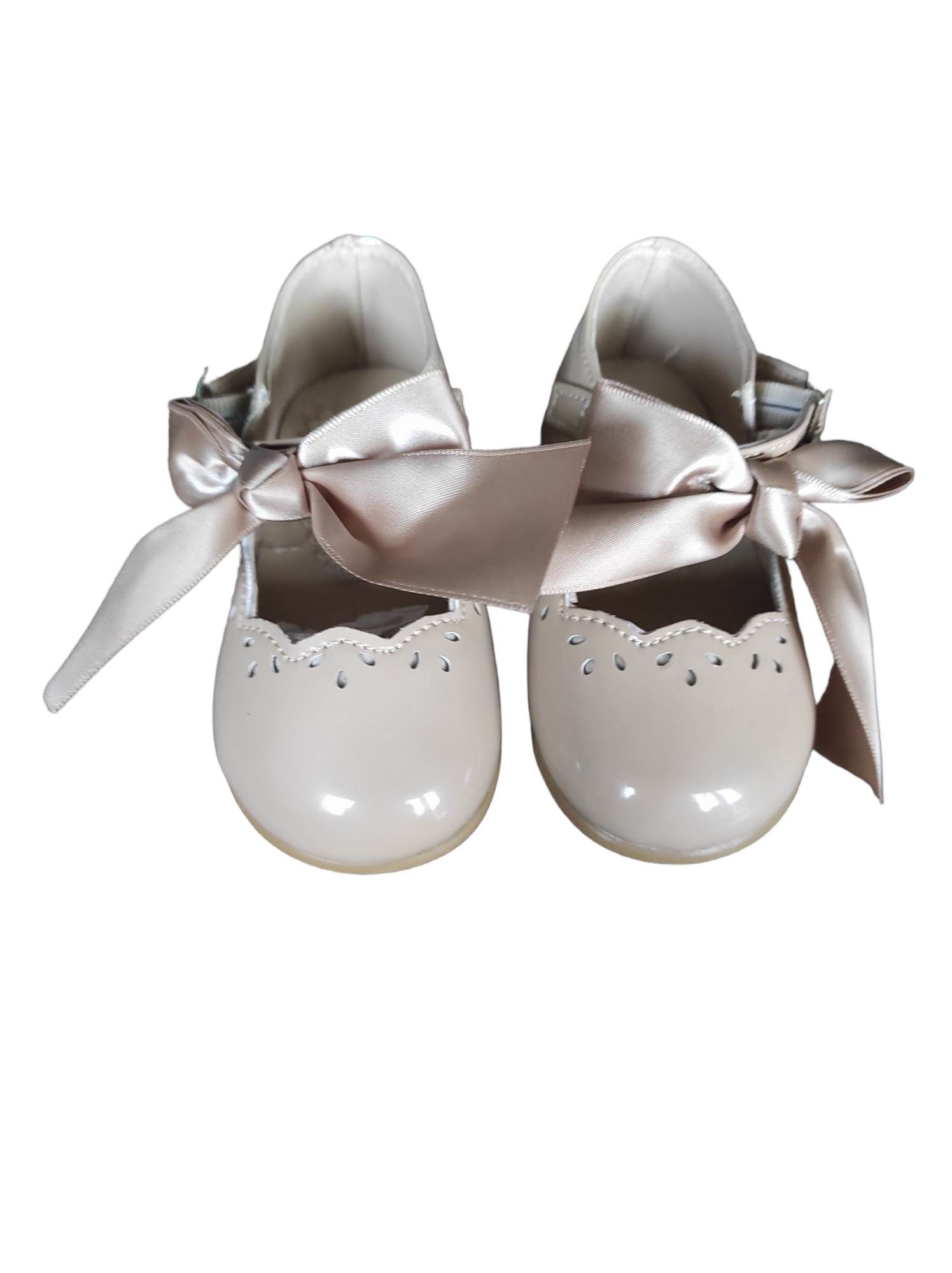 Girl cream bow shoes - Image 3