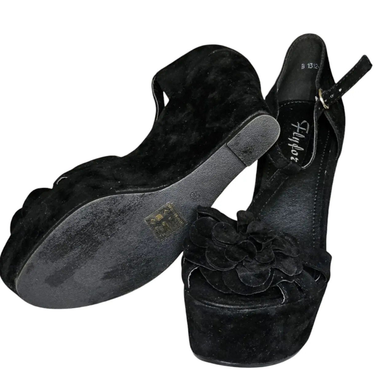 Black platform shoes - Image 2