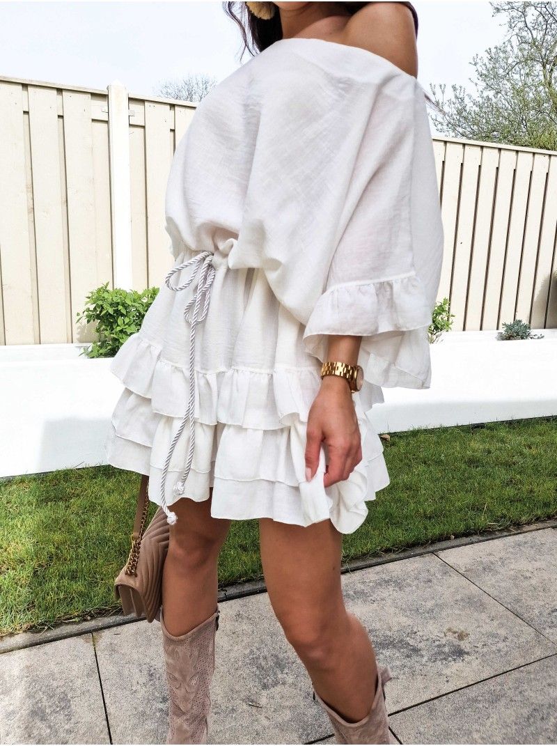 White dress - Image 4