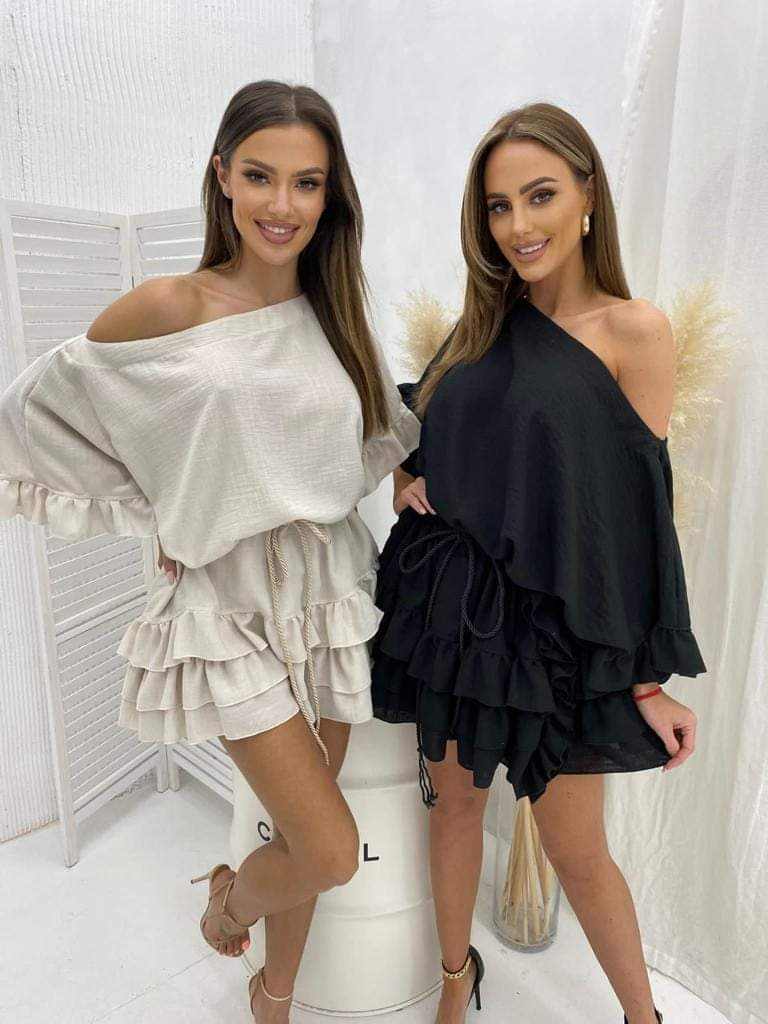 Cream dress - Image 5