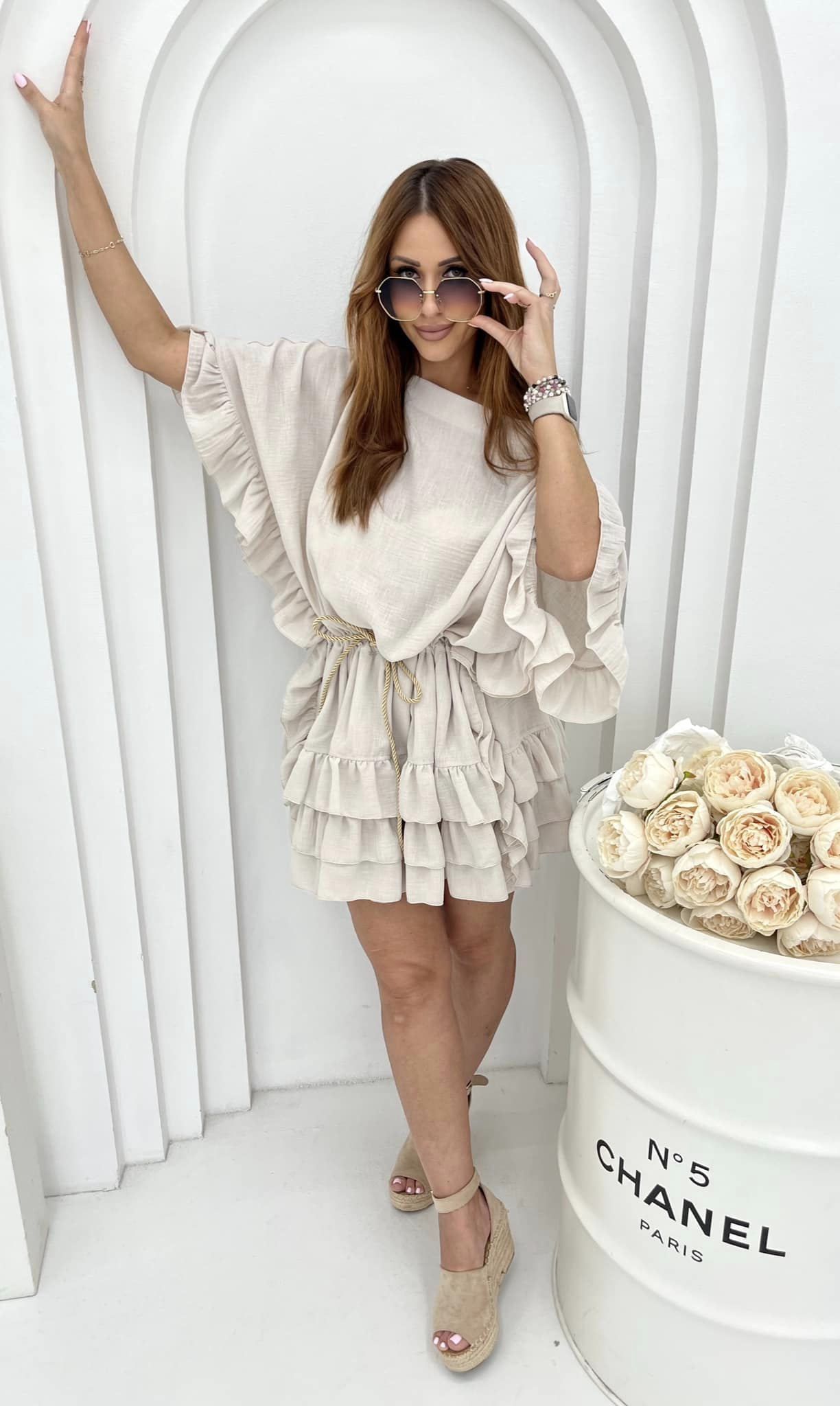 Cream dress - Image 4