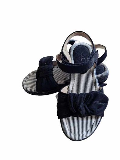 Sandalias negras para niños. - Image 6