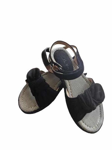 Sandalias negras para niños. - Image 5